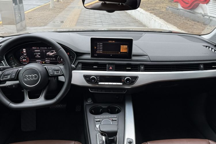 Used Audi A4L 2017 40 TFSI Sport Edition Interior 2