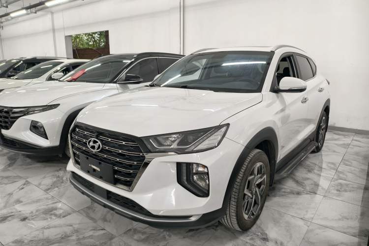 Used Hyundai Tucson 2020 280TGDi Two-Wheel-Drive GLS Smart Connectivity Version China VI Standard