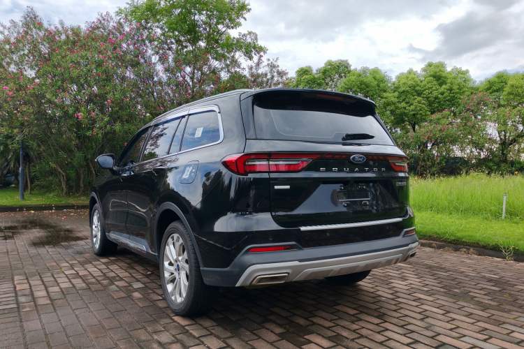 Used Ford Equator 2023 EcoBoost 225 Platinum Edition 7-Seater (2/2/3)
