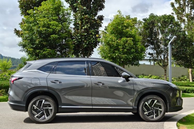 Used Wuling Xingguang S 2024 130 km Flagship Version Exterior 6