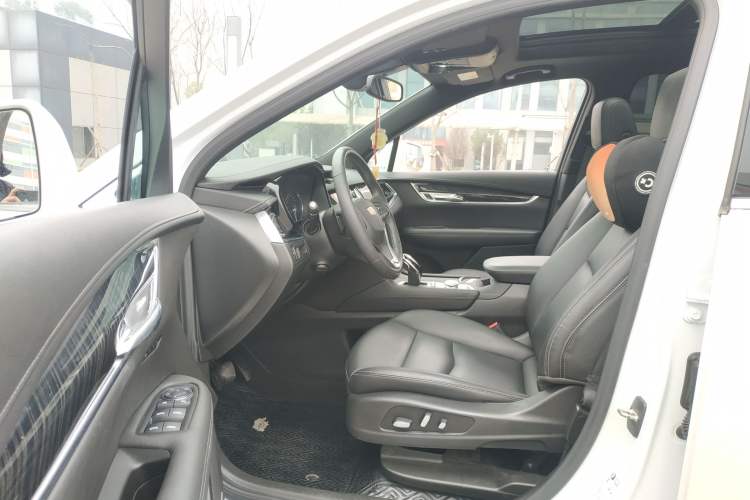 Used Cadillac XT6 2021 2.0T 6-Seater Two-Wheel Drive Luxury Version