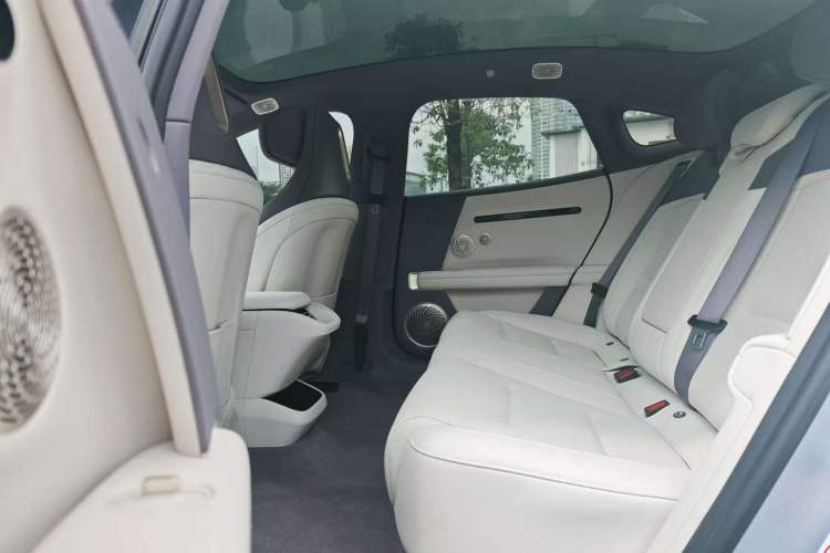 Used Avatr 06 2025 Pro Range-Extended Edition