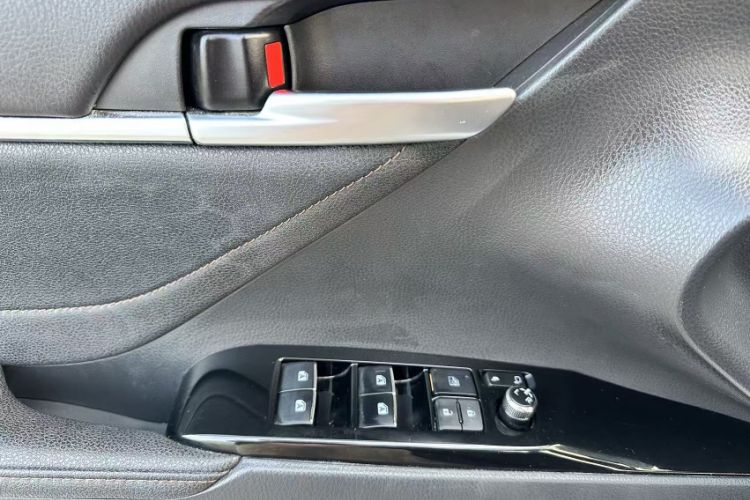 Used Toyota Camry 2019 Revised Version Dual-Engine 2.5 HG Luxury Edition