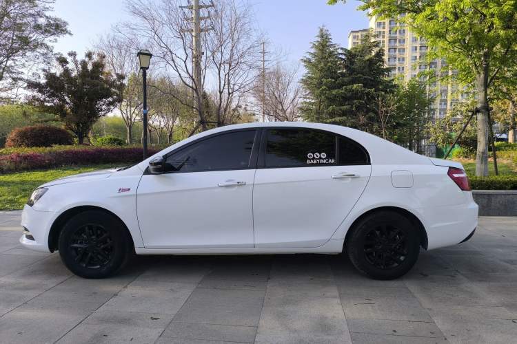 Used Geely Auto Emgrand 2017 Sedan Million Edition 1.5L Manual Luxury Model Exterior 3