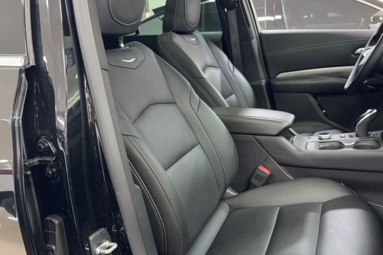 Used Cadillac XT4 2021 28T Two-Wheel Drive Luxury Version
