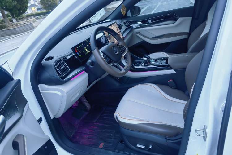 Used BYD Qin PLUS 2023 Champion Edition DM-i 120KM Excellence Model