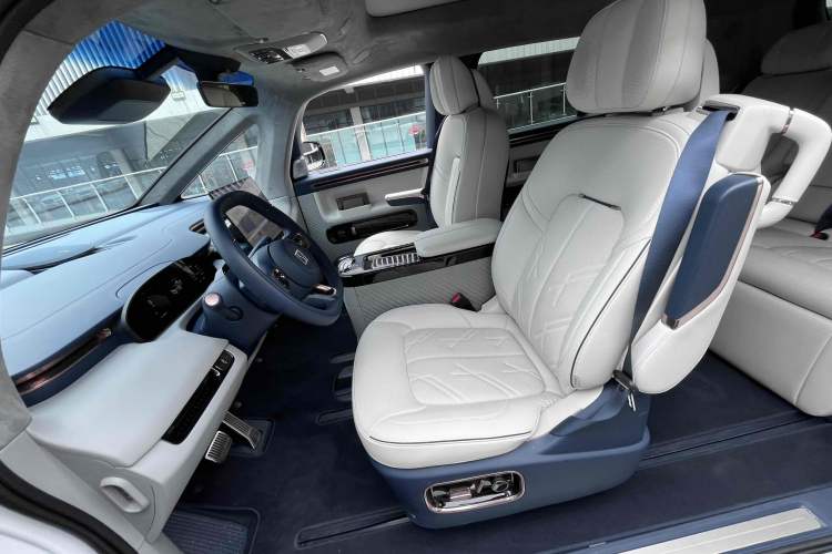 Used Zeekr MIX 2025 Long-Range Intelligent Driving Edition