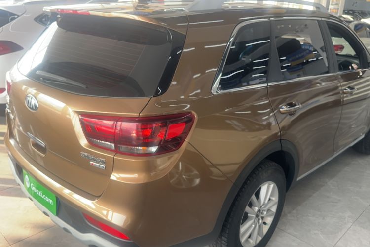 Used Kia KX7 2017 2.0T Automatic Two-Wheel Drive GL 7-Seater
