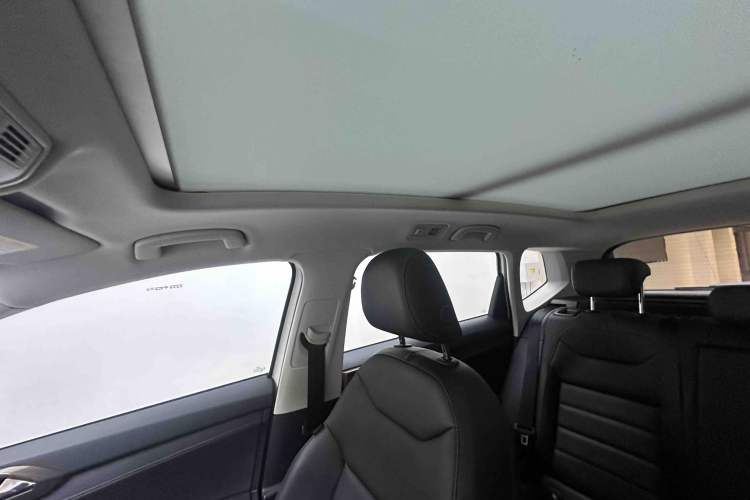 Used Volkswagen Tharu 2021 280TSI Two-Wheel-Drive Luxury Plus Edition
