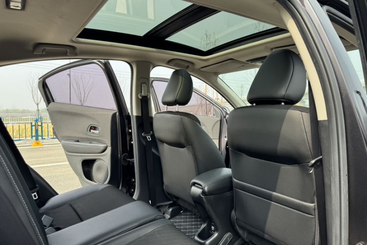 Used Honda Vezel 2019 1.5L CVT Pioneer Edition China VI Interior 12