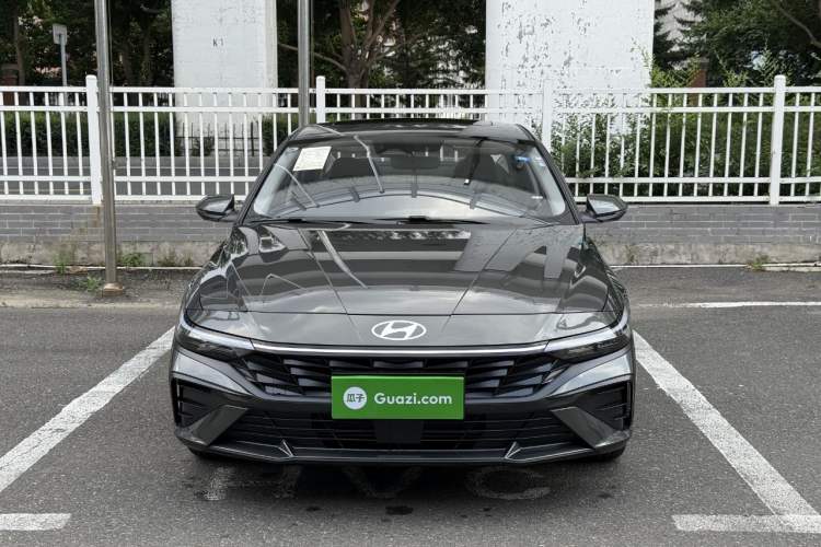 Used Hyundai Elantra 2023 1.5L CVT LUX Prestige Edition
