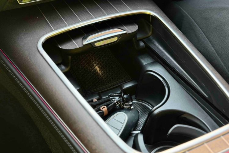 Used Mercedes-Benz E-Class 2025 Facelift E 300 L Luxury Edition