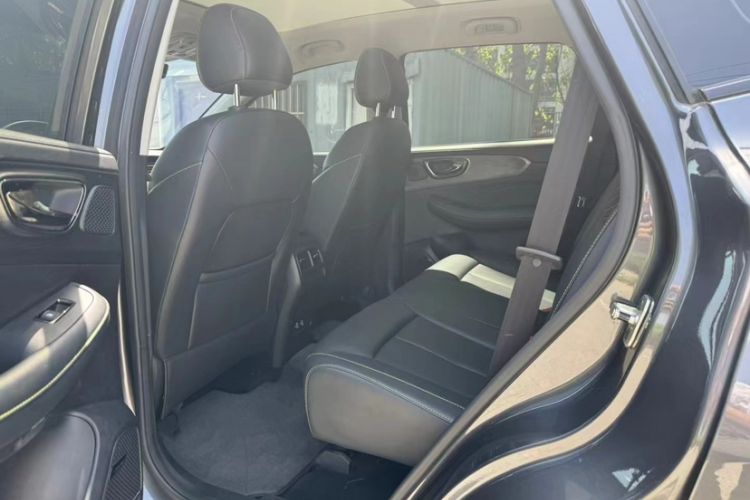 Used Roewe RX5 2023 PLUS 330TGI Automatic Trendsetting Smart Edition