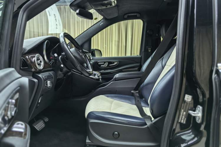 Used Mercedes-Benz V-Class 2018 V 260 L Prestige Extended Version China VI
