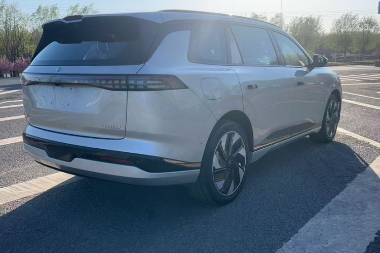 Used Dongfeng eπ eπ008 2024 210Max Range-Extended Version 6 Seats
