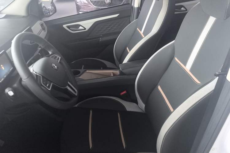 Used SOL E10X 2021 302 km Range Luxury Version 31.4 kWh