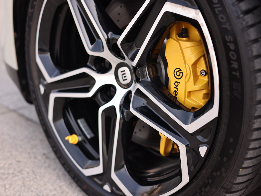 Xiaomi Auto SU7 2024 Rear-Drive Long-Range Intelligent Driving Version — снимка 13