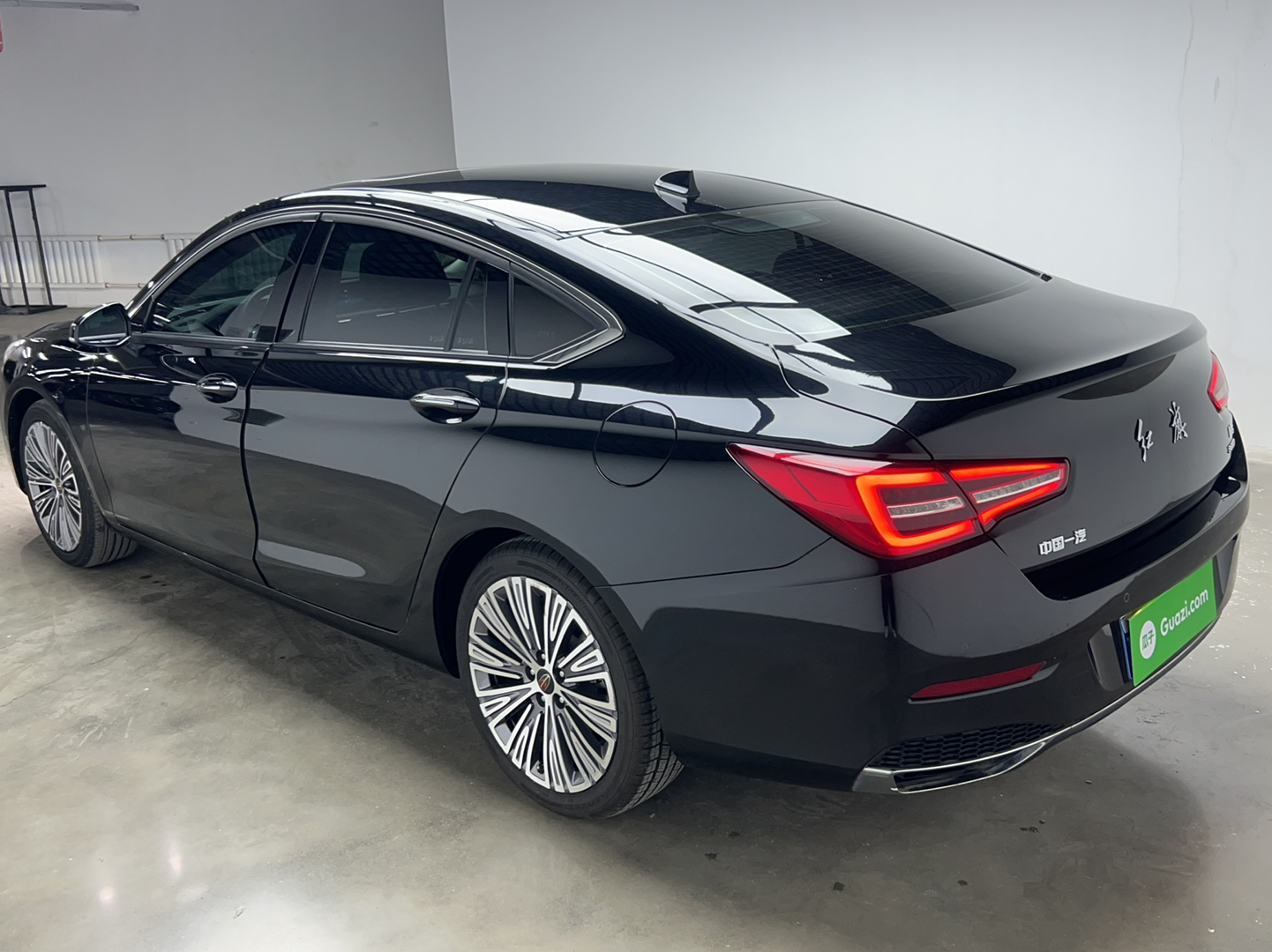 Hongqi H5 2022 Classic Model Facelift 1.5T DCT Qiyun Edition — снимка 12