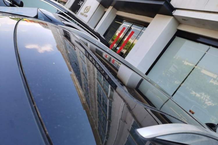 Used Cadillac XT4 2018 28T Two-Wheel Drive Tech Version