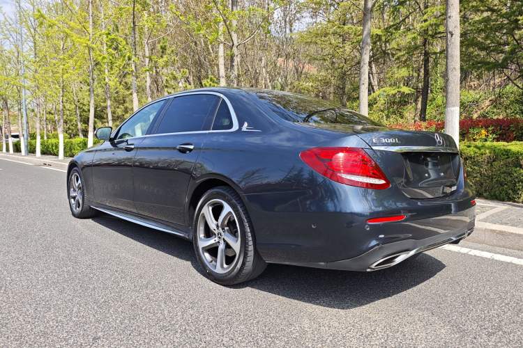 Used Mercedes-Benz E-Class 2018 Restyled E 300 L Sport Luxury Edition Exterior 6