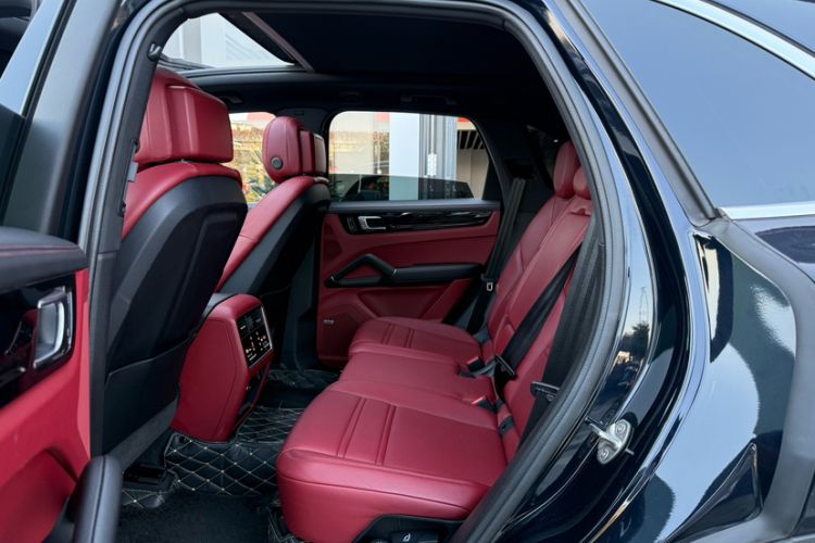 Used Porsche Cayenne 2022 Cayenne 3.0T Platinum Edition