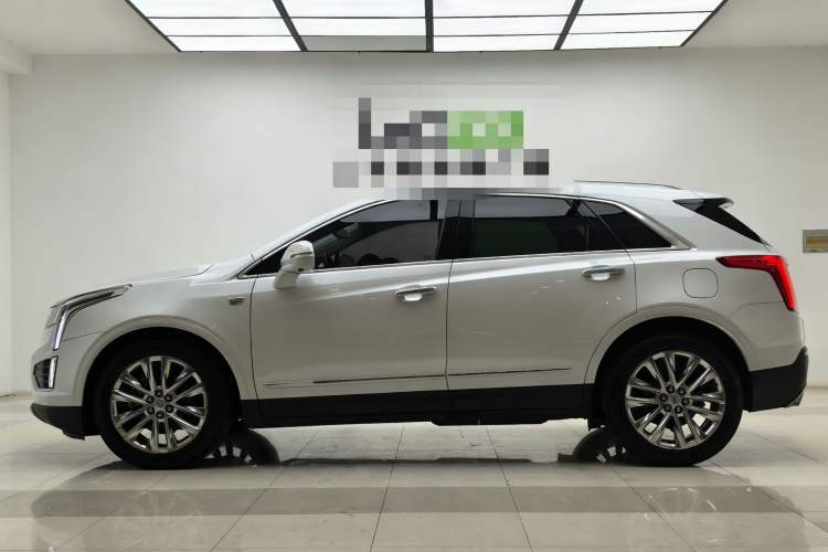 Used Cadillac XT5 2018 25T Luxury Model Exterior 5
