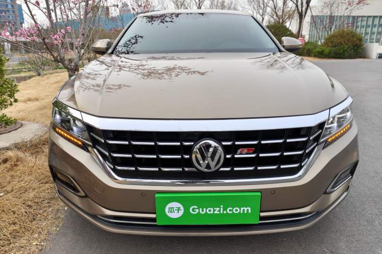 Used Volkswagen Passat 2020 330TSI Luxury Edition China VI