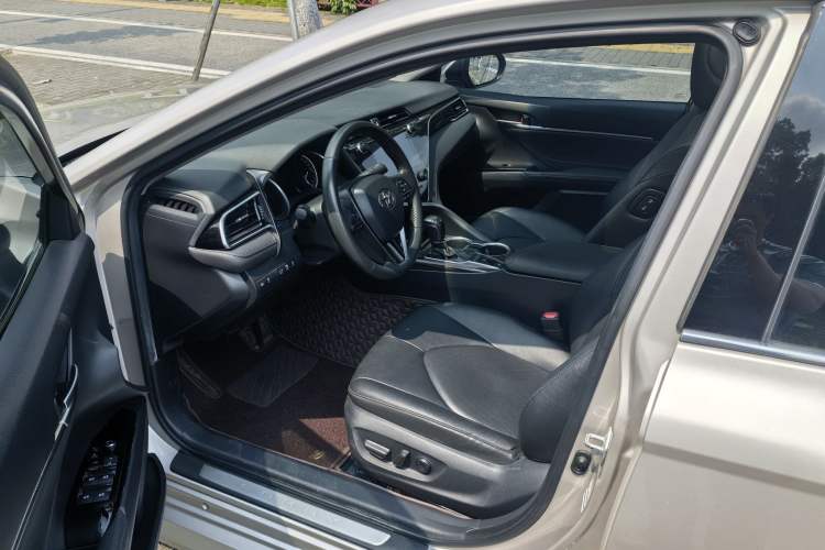 Used Toyota Camry 2019 Revised Version 2.5G Luxury Edition Interior 1