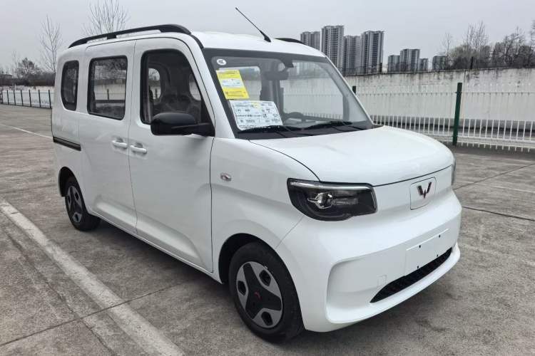 Used Wuling Zhiguang New Energy 2025 Comfort Model