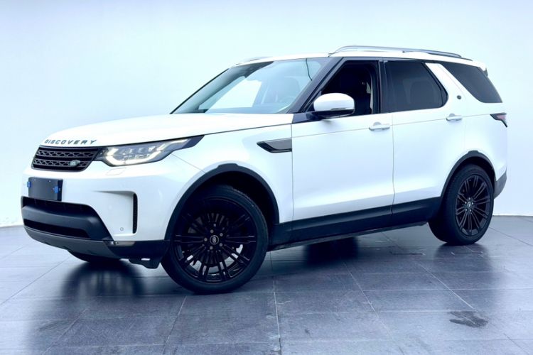 Used Land Rover Discovery 2017 3.0 SC V6 S Front Left 45 Deg