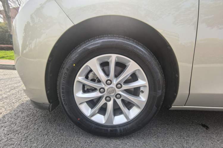 Used Buick GL8 2018 ES 28T Comfort Model China VI Standard