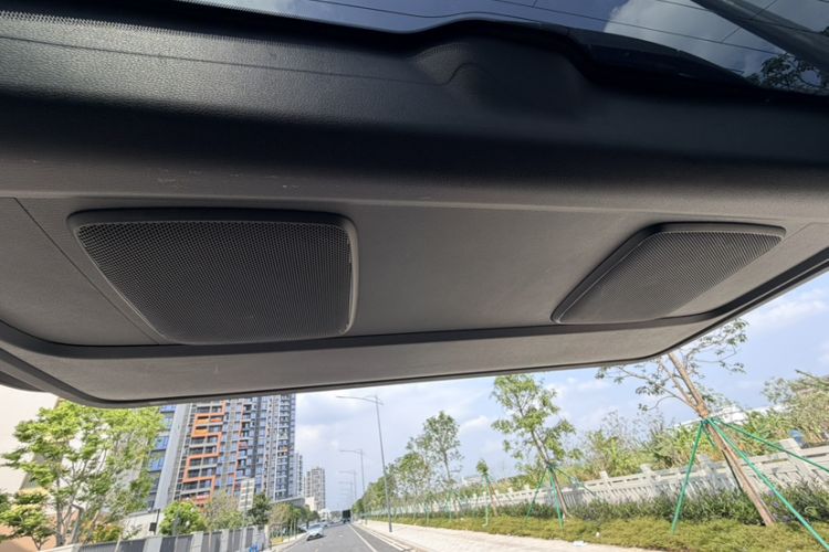 Used Toyota SIENNA 2021 2.5L Hybrid Ultimate Edition Interior 9