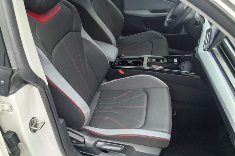 Used Volkswagen Lamando 2022 Lavida L 280TSI DSG Cool & Spicy Edition Exterior 4