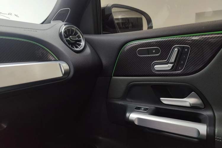 Used Mercedes-Benz GLB AMG 2021-Year Restyled AMG GLB 35 4MATIC
