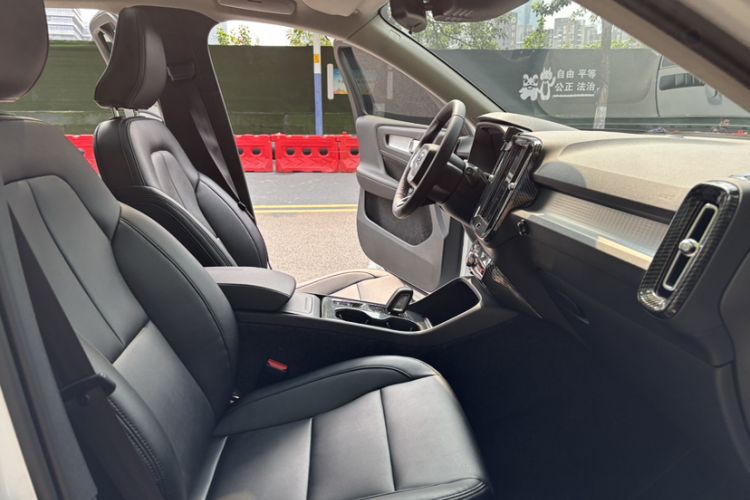 Used Volvo XC40 2020 T3 Smart & Stylish Edition Interior 3