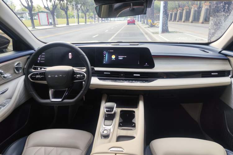 Used Chery Arrizo 8 2022 1.6T DCT Elite Interior 7