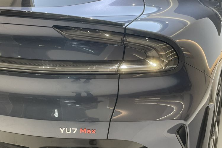 Used Xiaomi Auto YU7 2025 Ultra-Long Range High-Performance All-Wheel-Drive Max Edition
