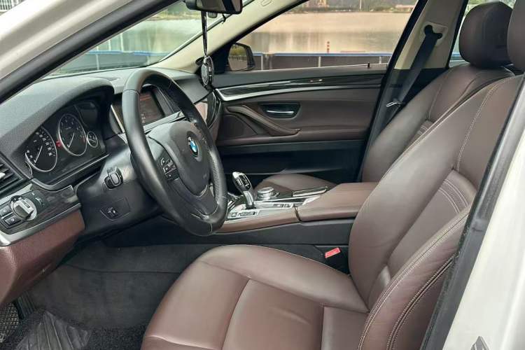 Used BMW 5 Series 2014 525Li Luxury Design Package