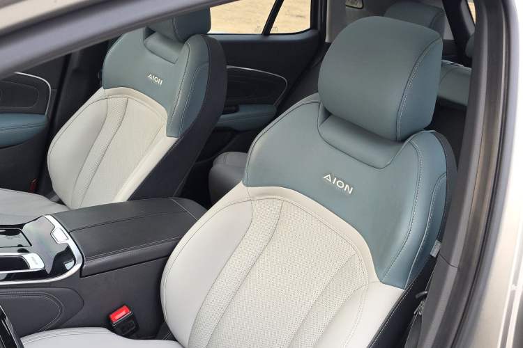 Used AION V 2023 Plus 70 Smart Edition Ternary Lithium
