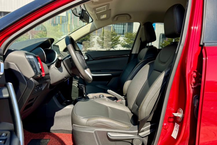 Used Dongfeng Aeolus AX4 2017 1.6L DCT Trendy Style
