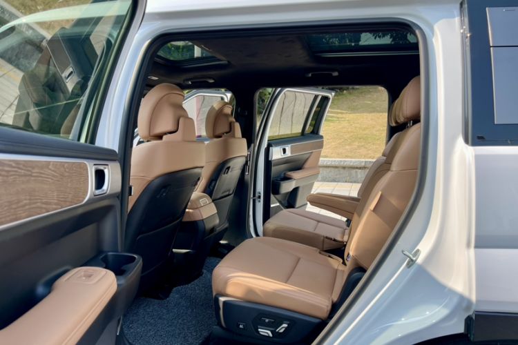 Used Hyundai Santa Fe 2024 2.0T Connoisseur Pro Max
