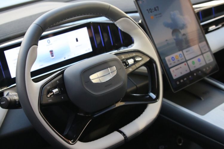 Used Geely Auto FX11 2024 1.5TD DCT Prestige Edition
