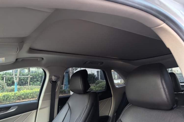 Used Lincoln MKC 2019 2.0T Two-Wheel Drive Zunya Version China VI Standard
