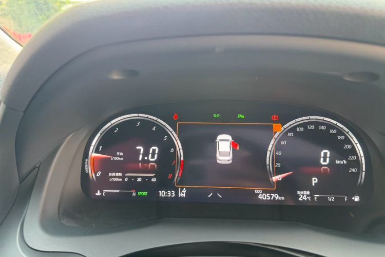 Used Toyota Camry 2023 2.5G Luxury Edition Odometer Close Up