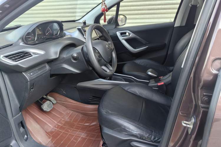 Used Peugeot 2008 2014 1.6L Automatic Excellence Edition