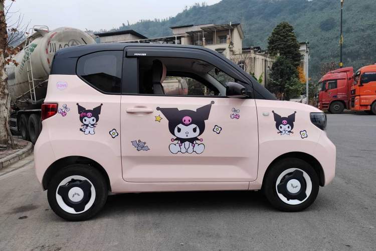 Used Wuling Hongguang MINIEV 2022 Macaron Premium Model – Lithium Iron Phosphate