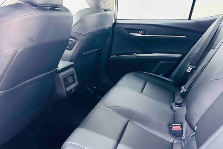 Used Toyota Camry 2026 Model 2.0E Elite Edition
