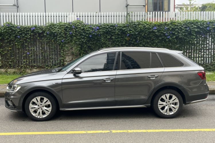 Used Volkswagen C-TREK 2017 1.6L Automatic Comfort Model
