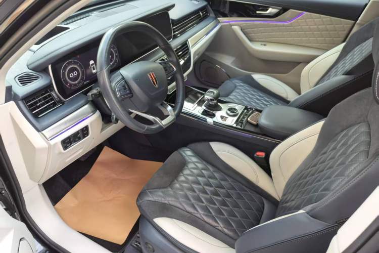 Used Hongqi HS5 2019 2.0T Smart Connect Flagship Edition Interior 2