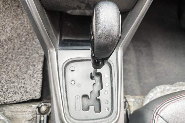 Used Chery Tiggo 3 2015 1.6L CVT ZhiShang Sport Edition Gear Lever